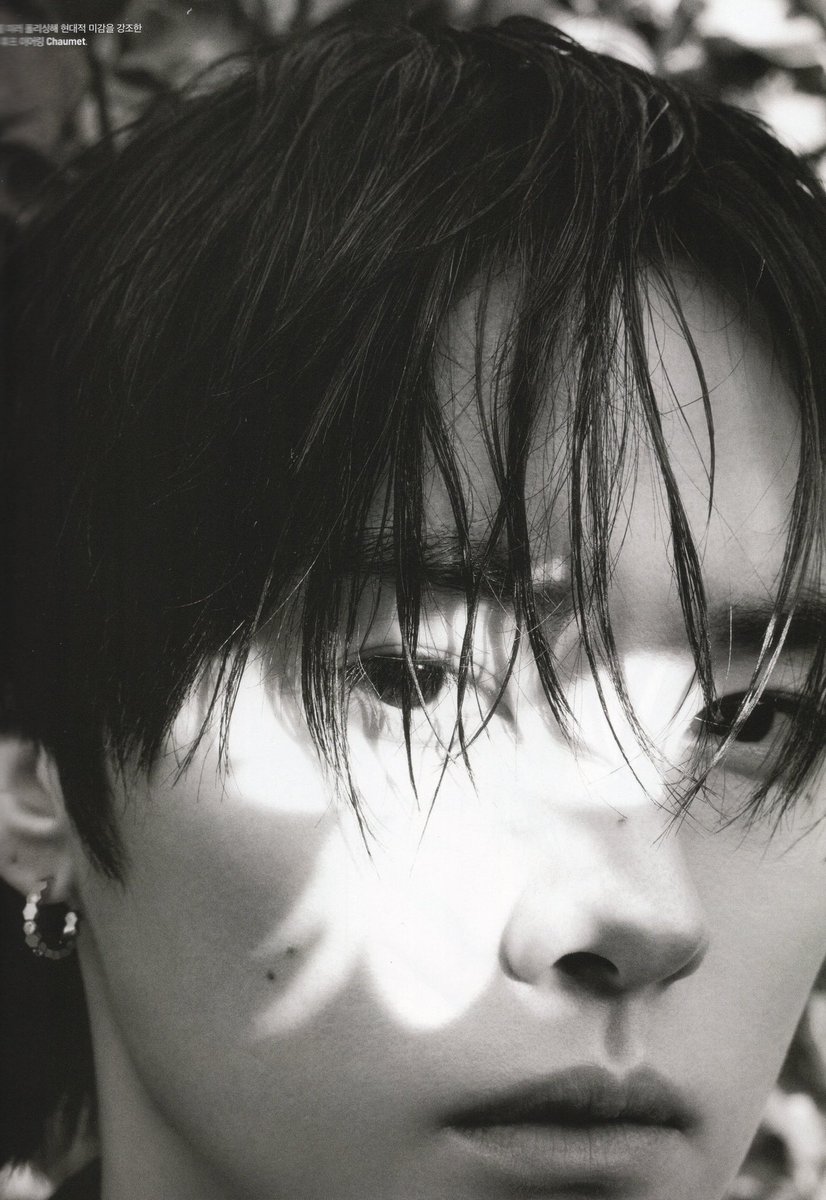 LeeKnowBrasil's tweet image. ↱#PIC 🐰 24.04.26↲ Esse homem é uma obra de arte!!!!!

Mais algumas fotografias do #LEEKNOW para a edição de maio da Marie Claire Korea!!!!

#스트레이키즈 #리노 #LEEKNOW #StrayKids @Stray_Kids 👻

Cr. Little_Freak_K