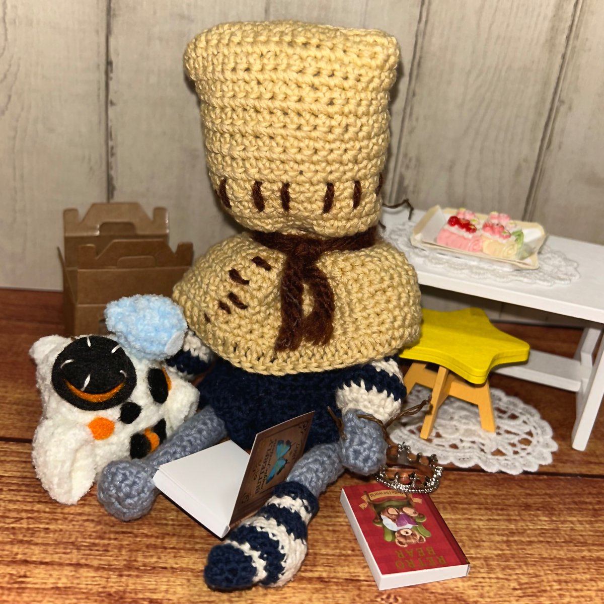 記念日、泣き虫くんに絵本とケーキのプレゼント📚🍰
素敵な1日になりますように
#泣き虫記念日2026
#ロビー・ホワイト記念日2026