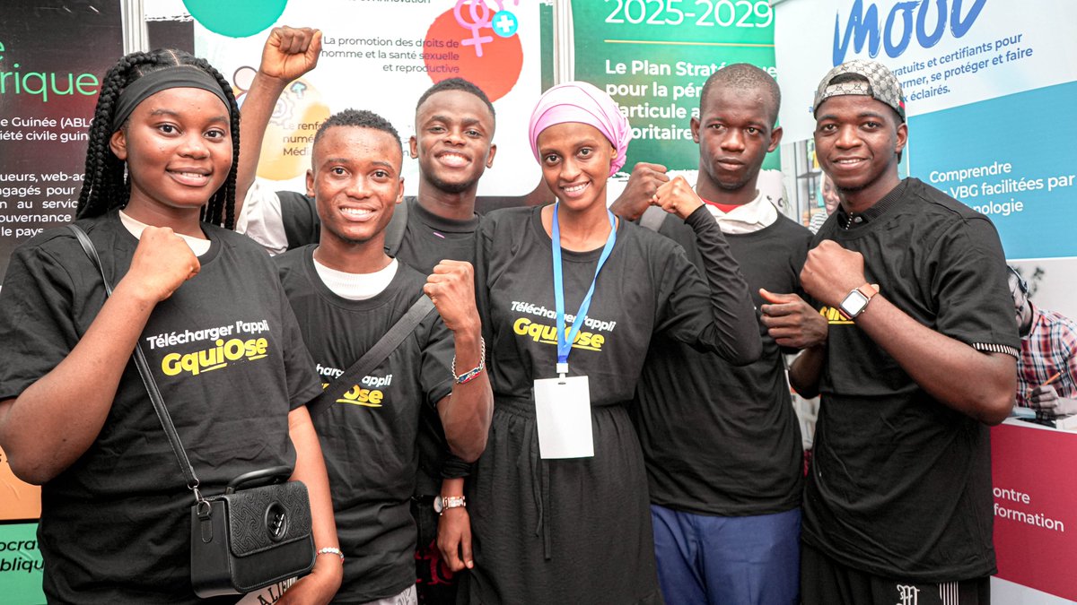 GquiOse's tweet photo. Retrouvez-nous au stand UNFPA - @ABLOGUI pour découvrir GquiOse, une initiative qui met le numérique au service de l’information, de l’éducation et de l’autonomisation des jeunes.
Venez échanger avec nous, plein de cadeaux à remporter !
#GquiOse #ABLOGUI #UNFPA #72hDuLivre https://t.co/OKIWhL69iT