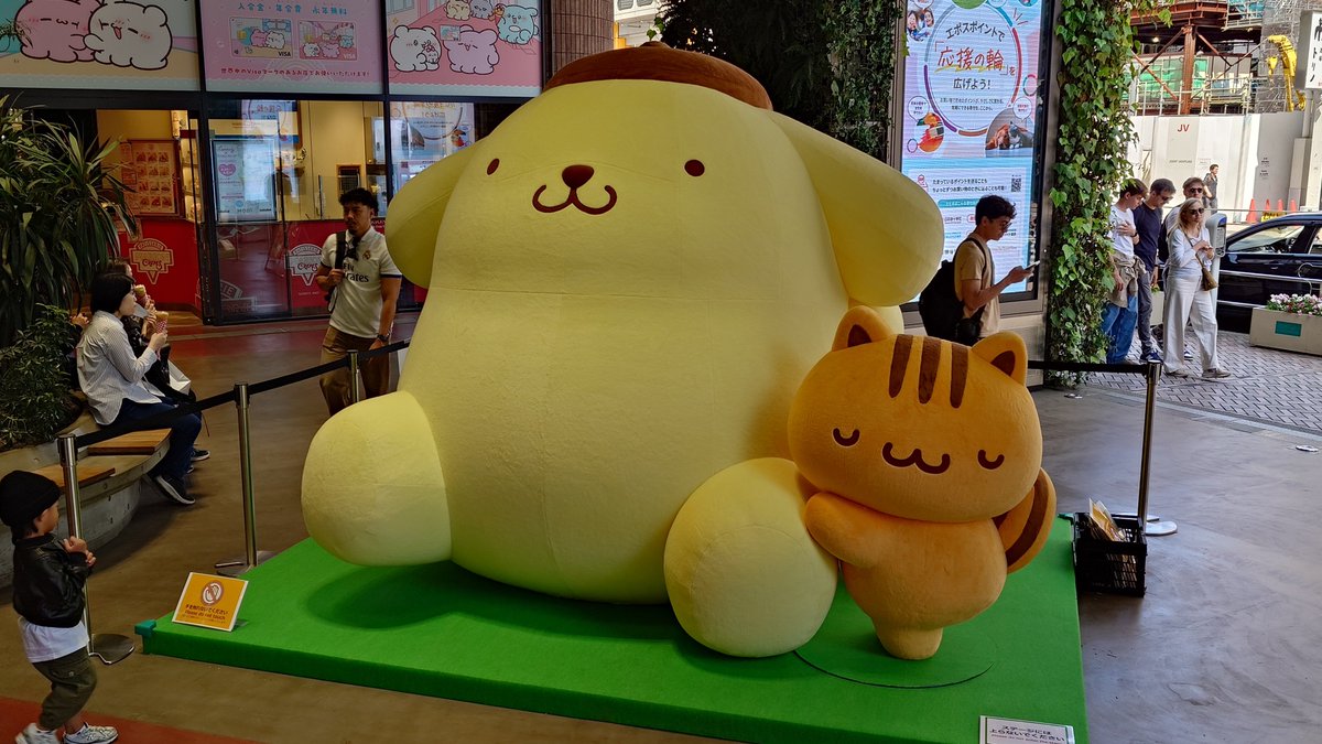 タワーレコード渋谷店にあるパネル
#SSholoX世界リペイント計画