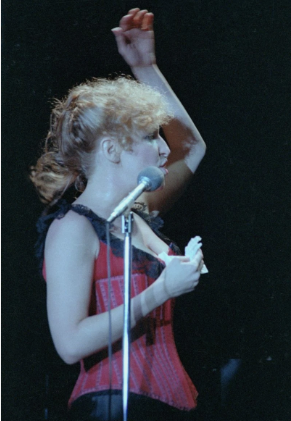 BootlegBette's tweet image. The Mosh Pit – Bette Midler -Feed On Each Other – Boston 78

bootlegbetty.com/2026/04/24/the…

#Audio, #Banter, #BetteMidler, #Concerts, #FeedOnEachOther, #IntimateEvening, #TheMoshPit

To Read The Article, Click The Link Above Or Copy/Paste It In Your Browser!