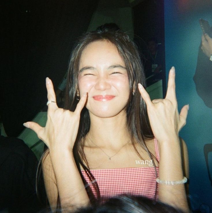 cj𝜗ৎ tweet media