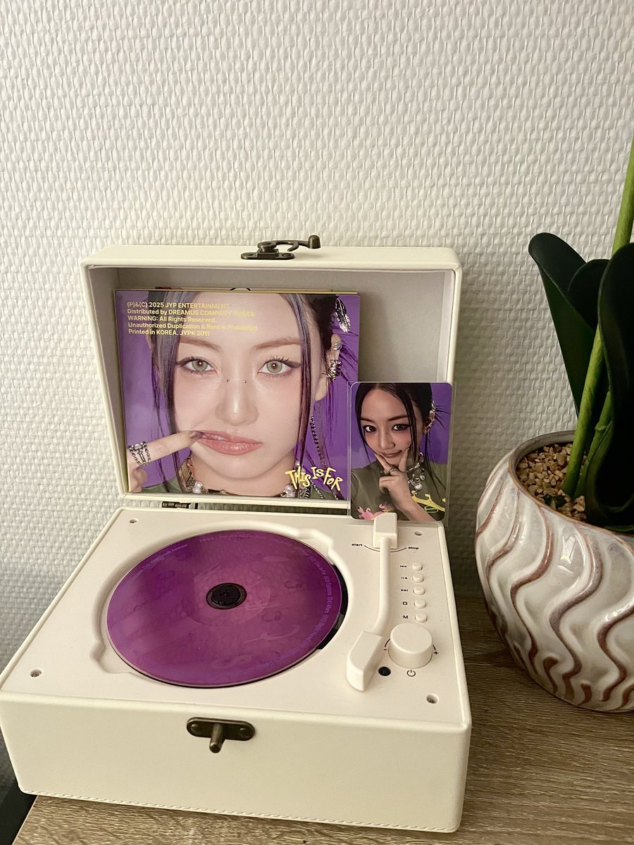 ⋆𐙚₊˚⊹♡ tweet media