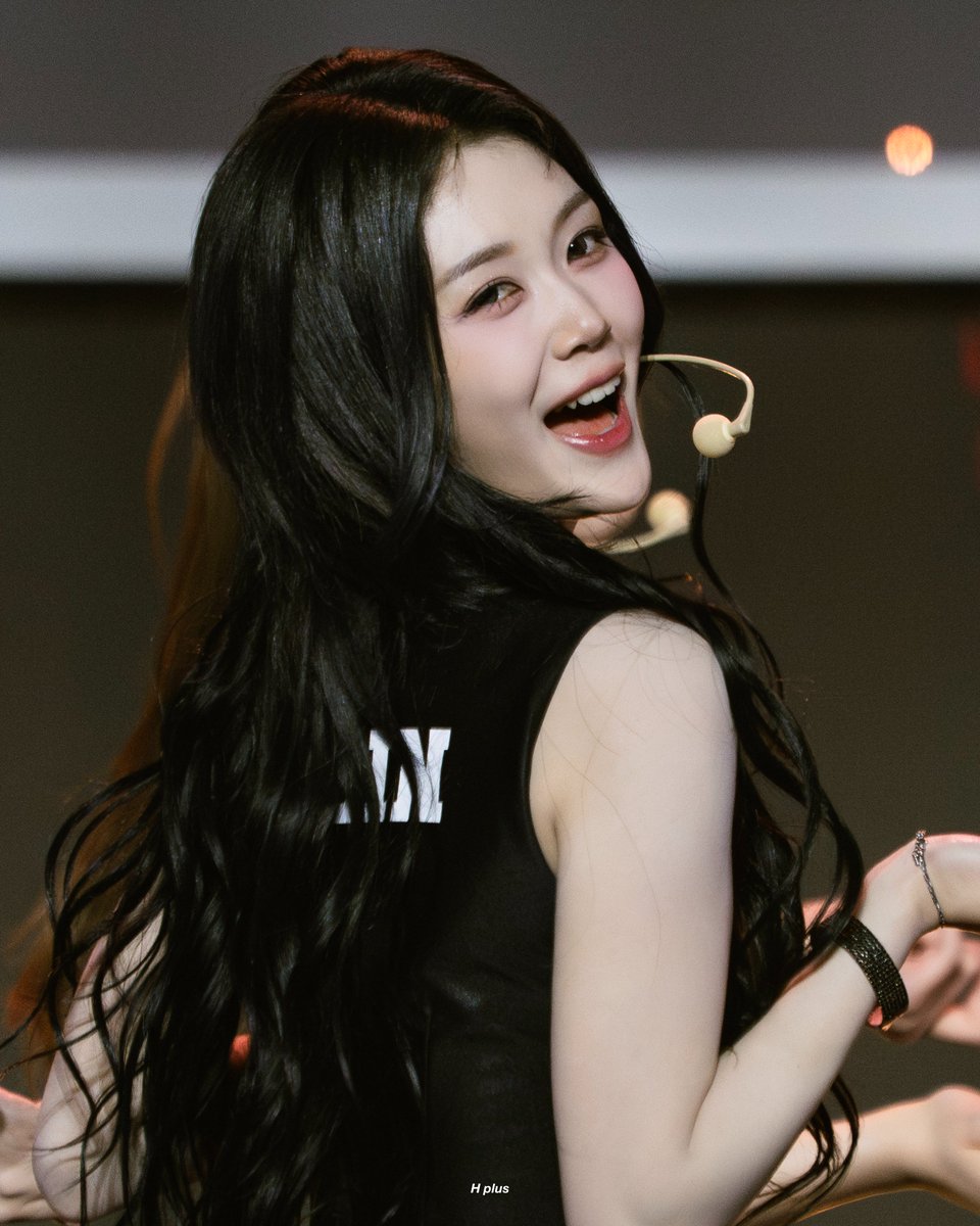 𝗛 𝘱𝘭𝘶𝘴 tweet media