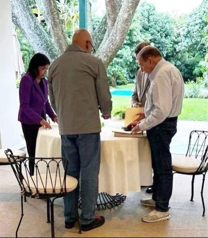 Vanessa Teresa 🍒 tweet media