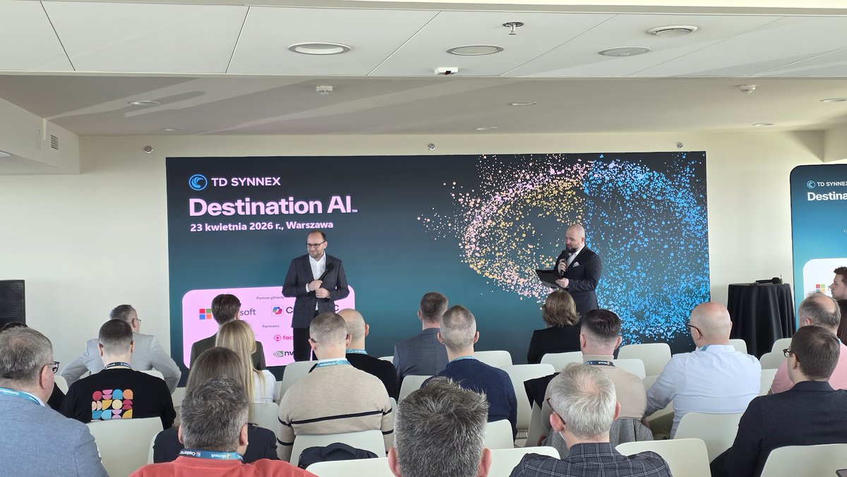 TDSYNNEXPL's tweet image. Co za wydarzenie! 🔥 #DestinationAI w Warszawie to praktyczna wiedza i świetna energia. Wystąpienia pełne wartościowych treści, mocna debata #ITReseller i demo #AI na żywo – bez slajdów, za to z działającymi rozwiązaniami.

#Warszawa #AMD #Cisco #IBM #Factorial #Lenovo #Microsoft