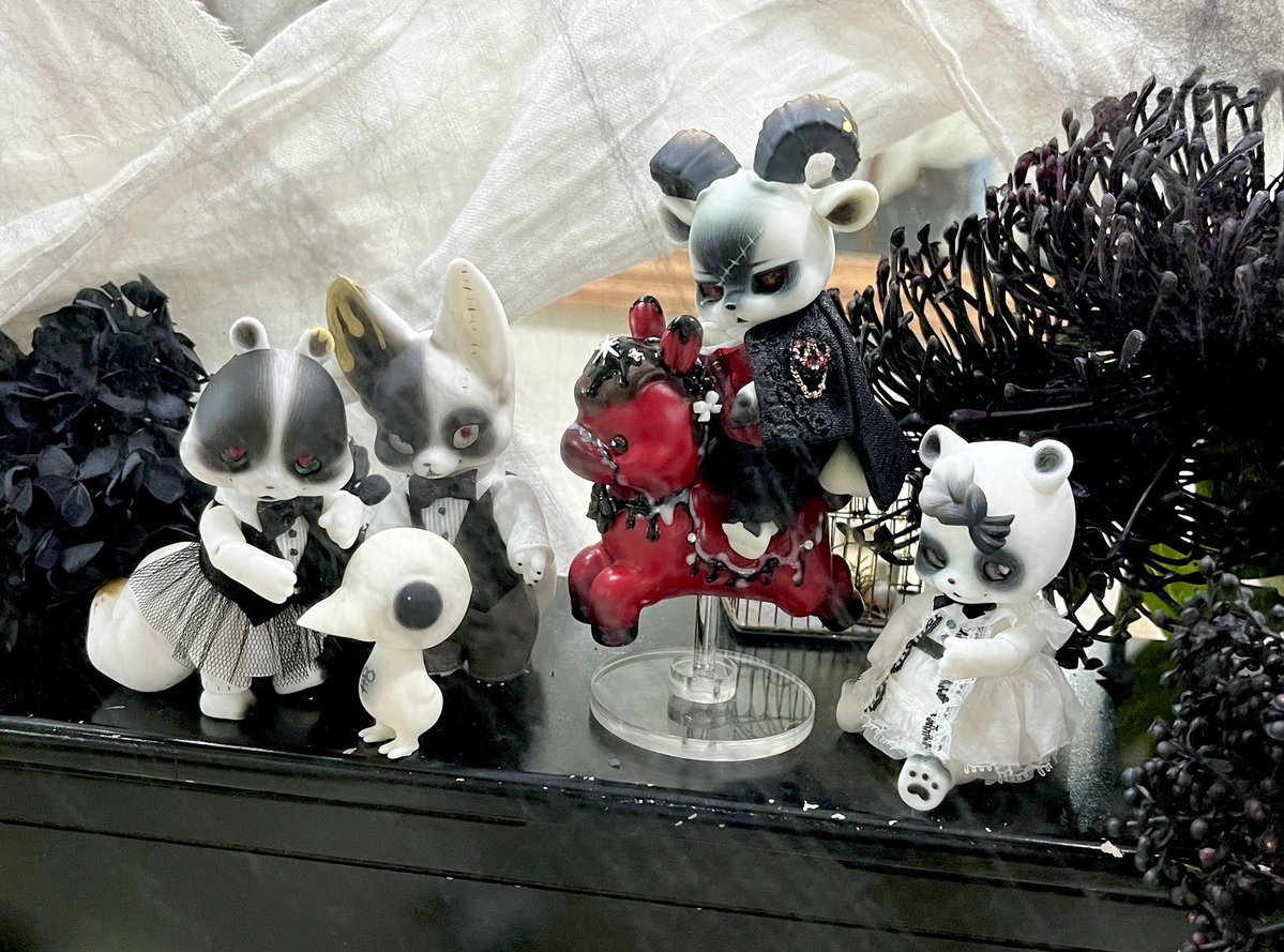 이얼리(YEARLY) tweet media