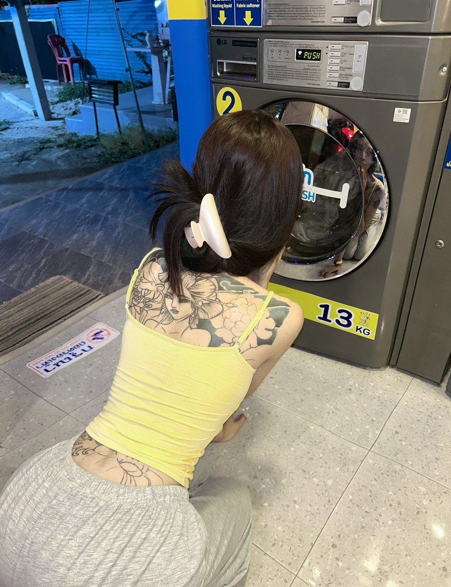 อยากรู้จัก DM มา tweet media