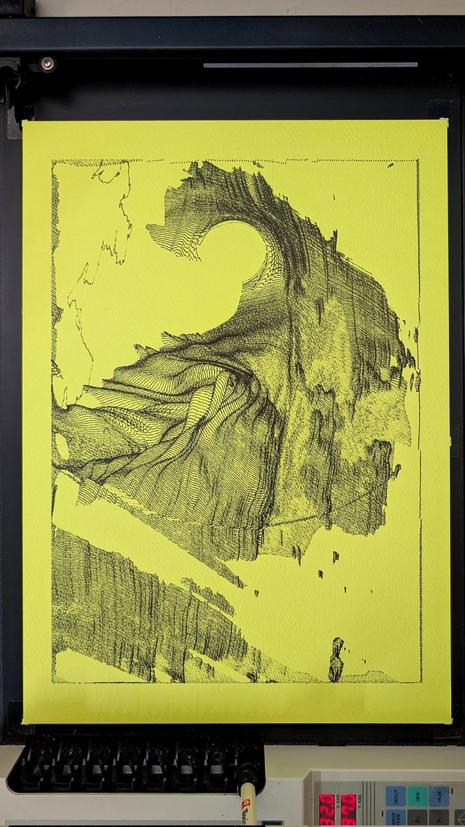 shojironakaoka's tweet image. ←PC generated image →physical pen drawing
#processing
#plottertwitter
#generative