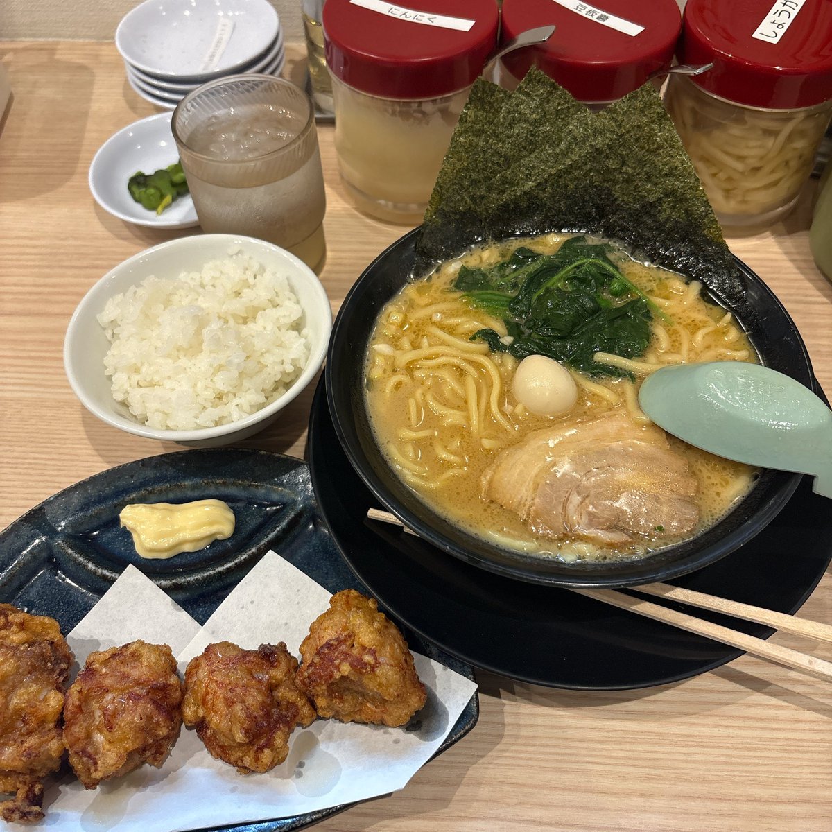 しもへいへ tweet media