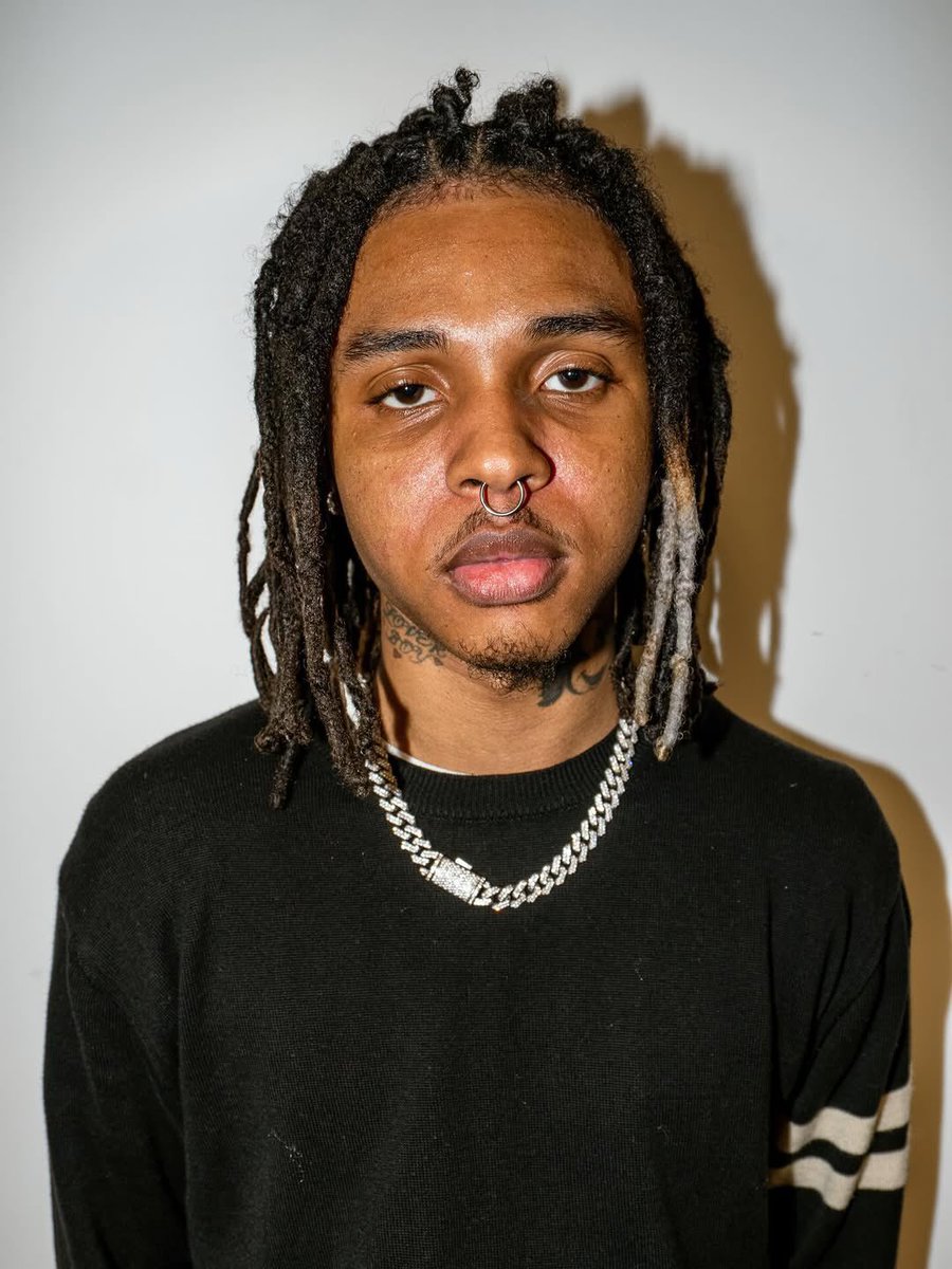 llllosta's tweet photo. Aging is real, it’ll b alr faygo🥲🔥 https://t.co/5gSlxZV7Zt