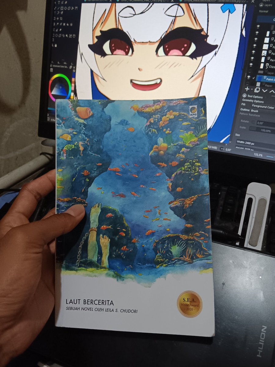 HanifWkwk's tweet photo. Anjir gara-gara fokus utbk, sampe lupa buat lanjutin ini novel(baru beberapa halaman jirr). https://t.co/qyj2Z81Xuv