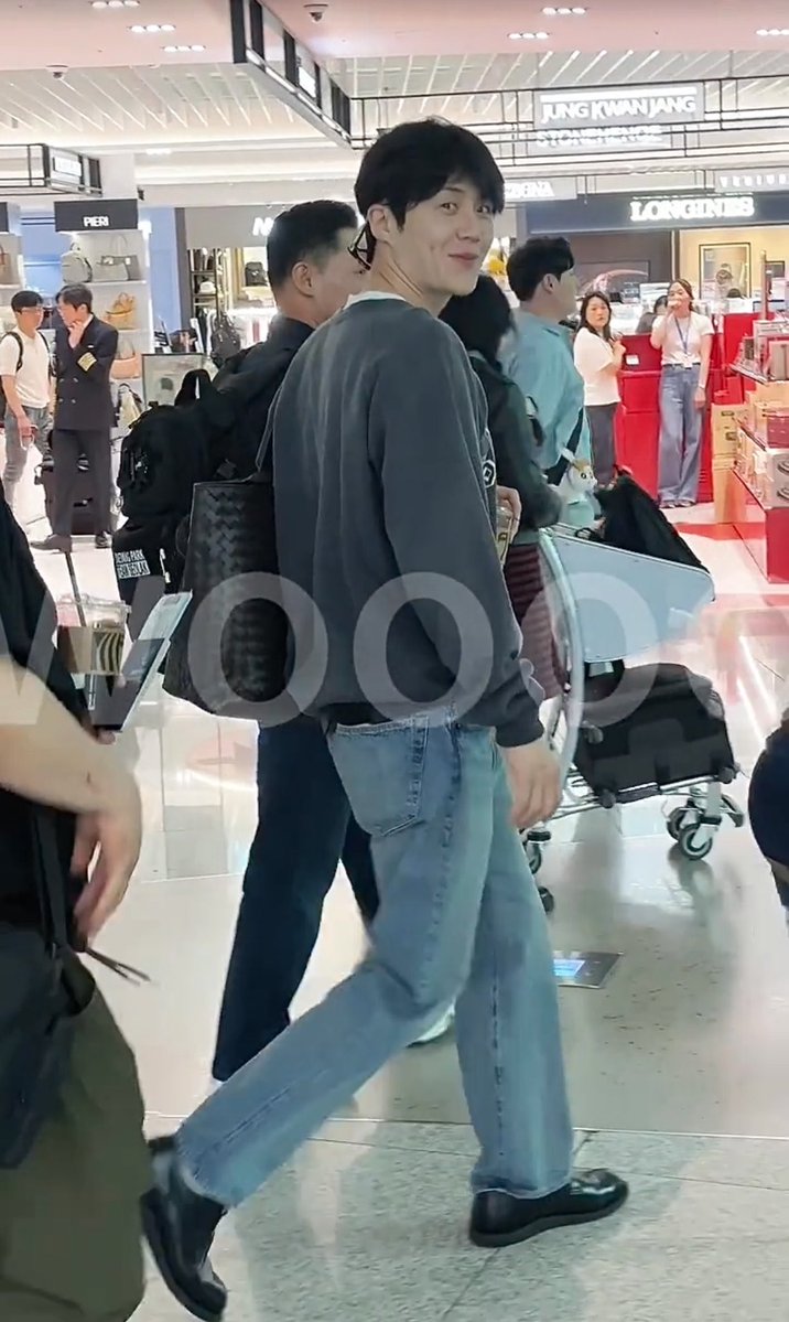 kim seonho pics ♡ tweet media