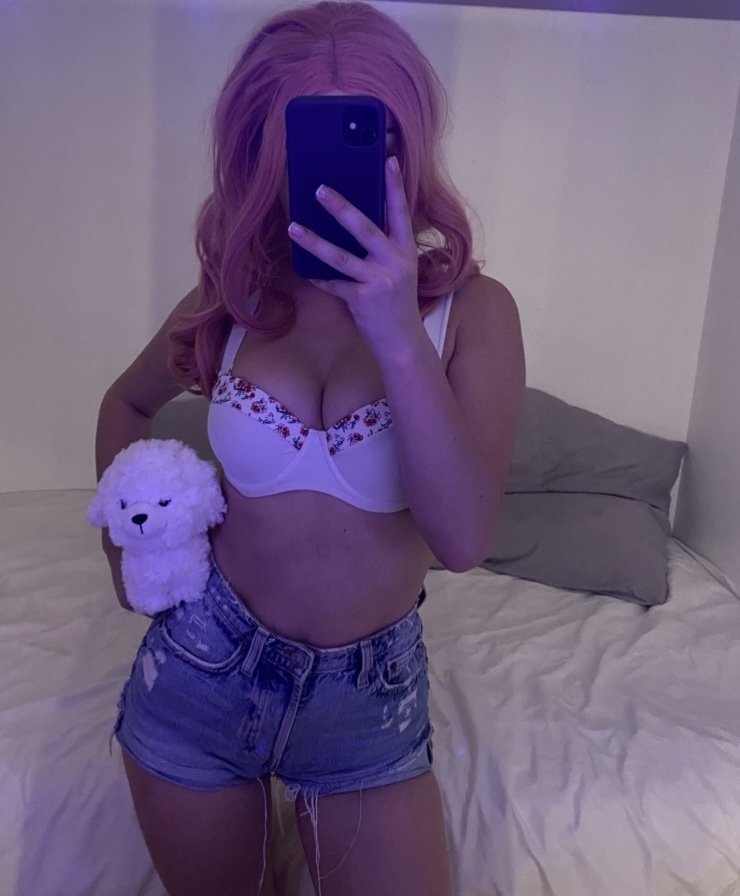 Trinity 🍓 tweet media