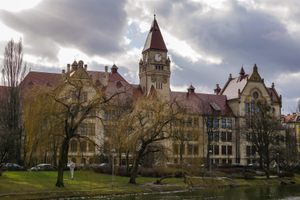 lopezunwired's tweet image. Faculty of Architecture Building in Wrocław, Poland dlvr.it/TSCJtY #peaceful #travelphotography #travel