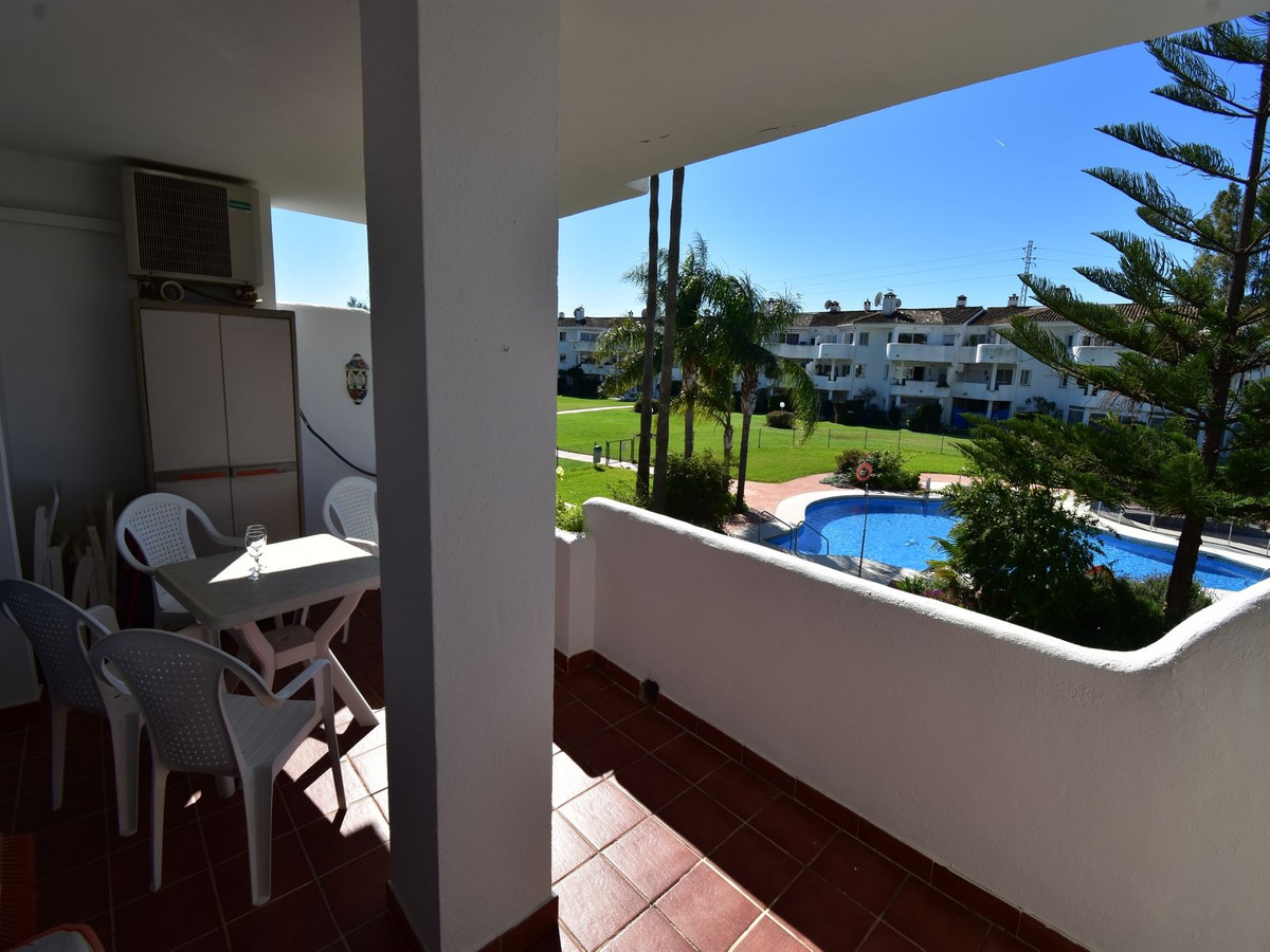 YourDreamHomeEs's tweet image. 🏡 Reduced in Mijas Golf!

Beautiful 2 bed frontline apartment with incredible views, two terraces and access to 5 pools.

€315,000.

More info👇
yourdreamhome.es/property/mijas…

#MijasGolf #ApartmentForSale #SpainProperty #CostaDelSol #DreamHomeInSpain