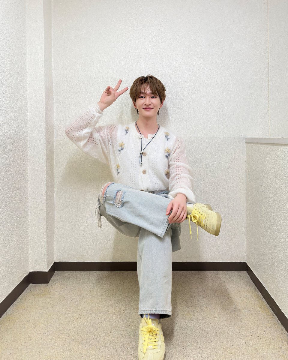 찡구들의 사랑 속에서 행복하게 시작한 오사카 첫 공연😆💚🩷

#온유 #ONEW
#ONEW_TOUGH_LOVE #TOUGH_LOVE
#ONEW_TOUGH_LOVE_FANMEETING