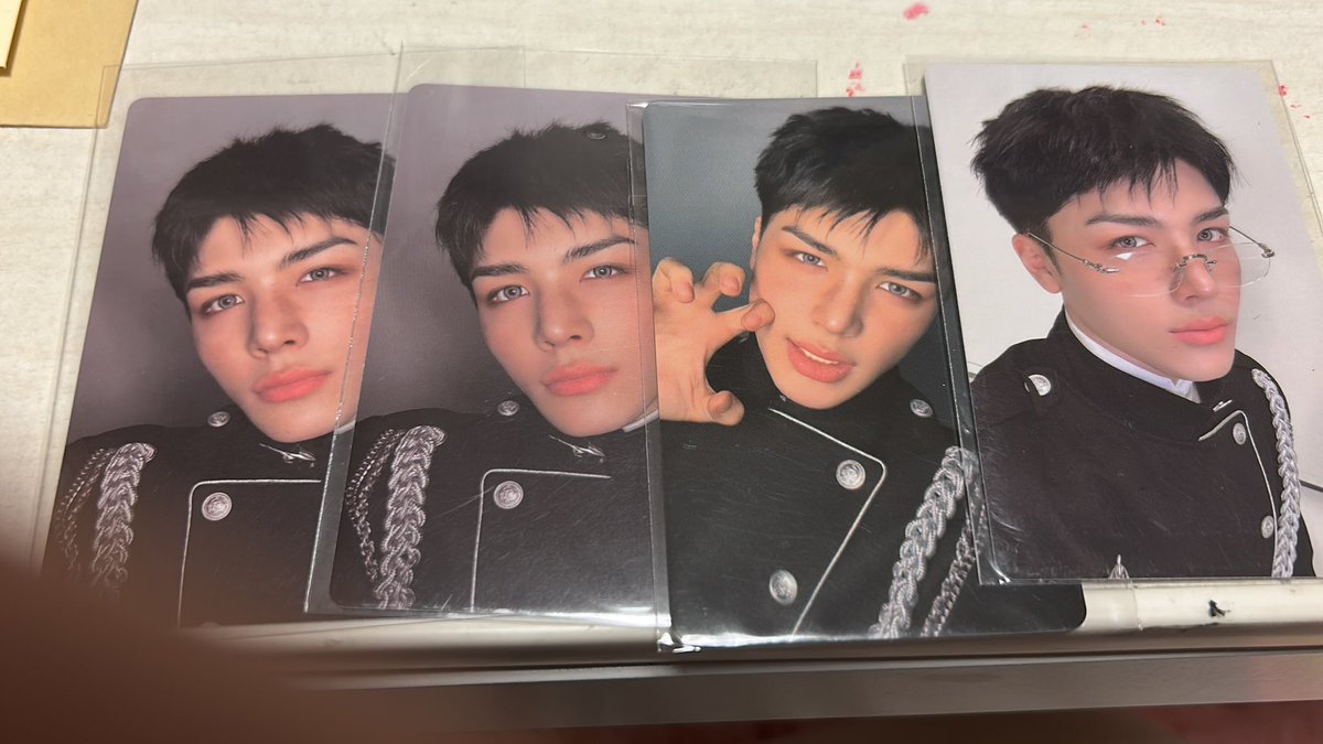 あやりん tweet media