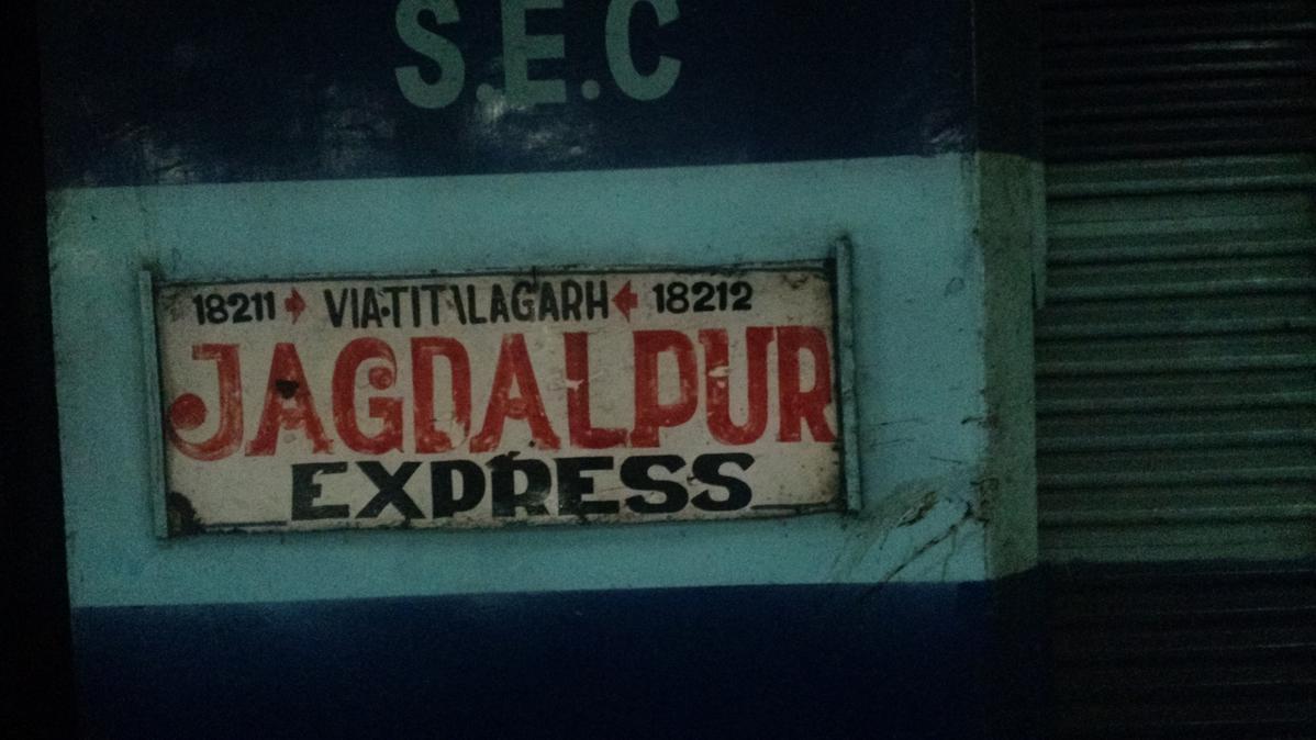 luckthakkar's tweet photo. Why 18211/18212 Durg-Jagdalpur Exp is not restored. It was in service before COVID-19. Kindly note there is NO DIRECT TRAIN for this route and @secrail should think about restoration of this train .
@ChhattisgarhCMO @AshwiniVaishnaw @BJP4CGState @tokhansahu_bjp @jyotsnamahant https://t.co/NZOFl9TCuZ