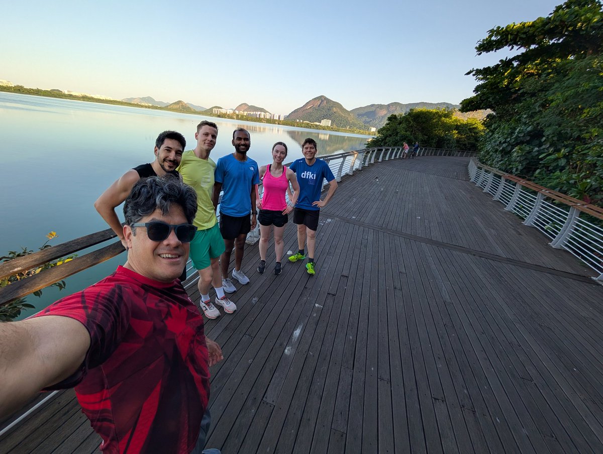 pcastr's tweet image. Great first #runconference at #ICLR2026 !
Join us tomorrow at the same place, although we'll start at 6:30am to avoid the heat 🥵