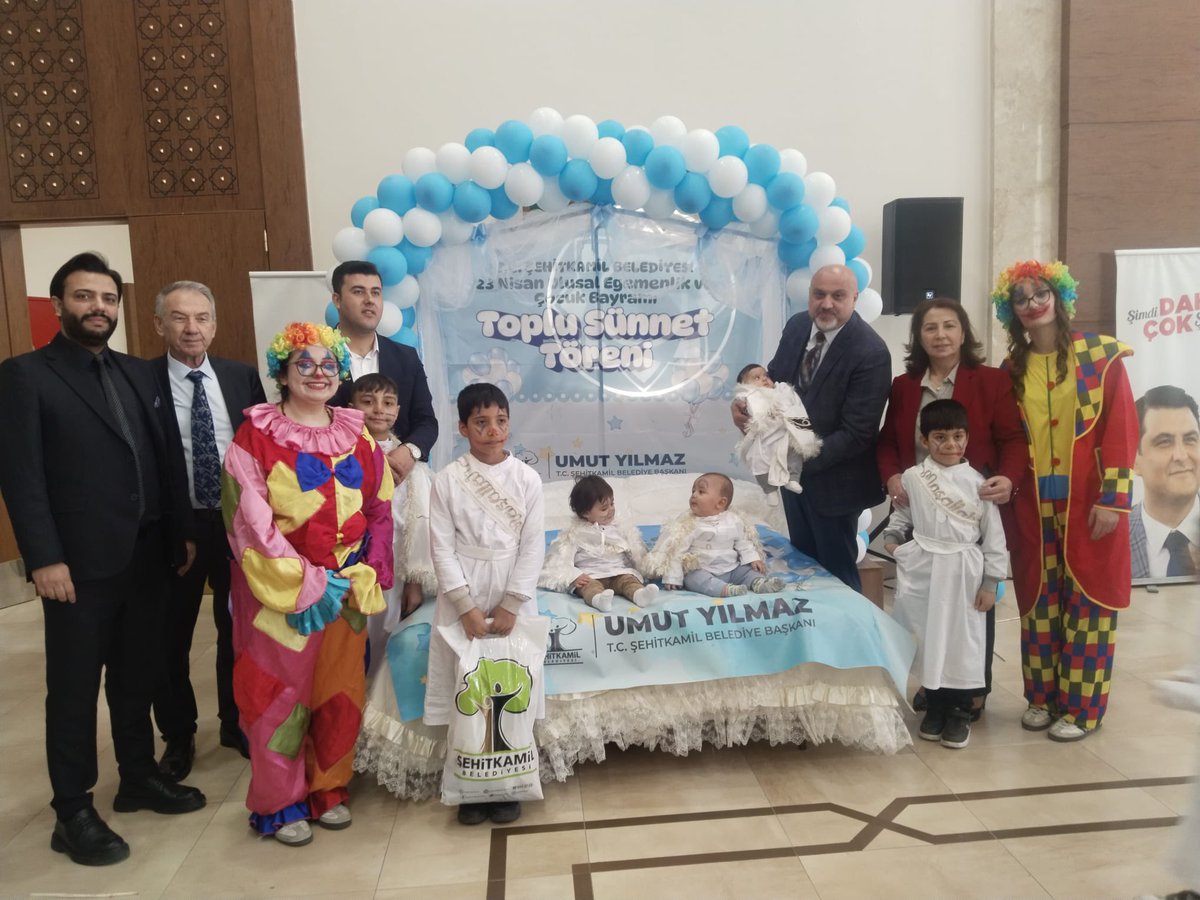 AslansoyHakan69's tweet photo. Şehitkamil Belediyemizin 23 Nisan Ulusal Egemenlik ve Çocuk Bayramı kapsamında düzenlemiş olduğu toplu sünnet şölenine katılım sağladık.

Geleceğimizin teminatı olan çocuklarımızın bu anlamlı gününde onların ve kıymetli ailelerinin mutluluğuna ortak olurken, yüzlerindeki tebessüm, bayramın coşkusunu daha da anlamlı kıldı.

Bu güzel organizasyona verdikleri destekler için Başkanımız @umutymz'a teşekkür ederim.

@SehitkamilBel