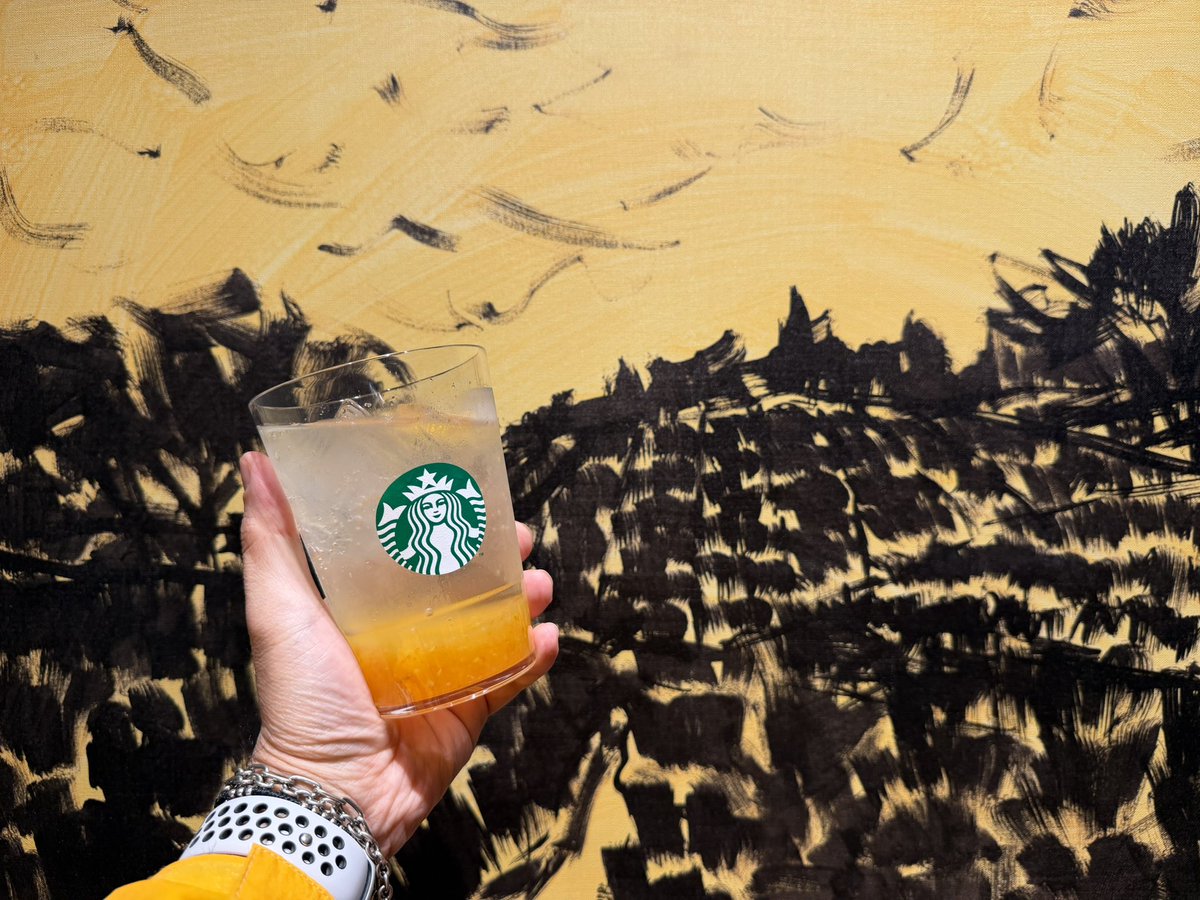 通りすがりのスタバ好き tweet media