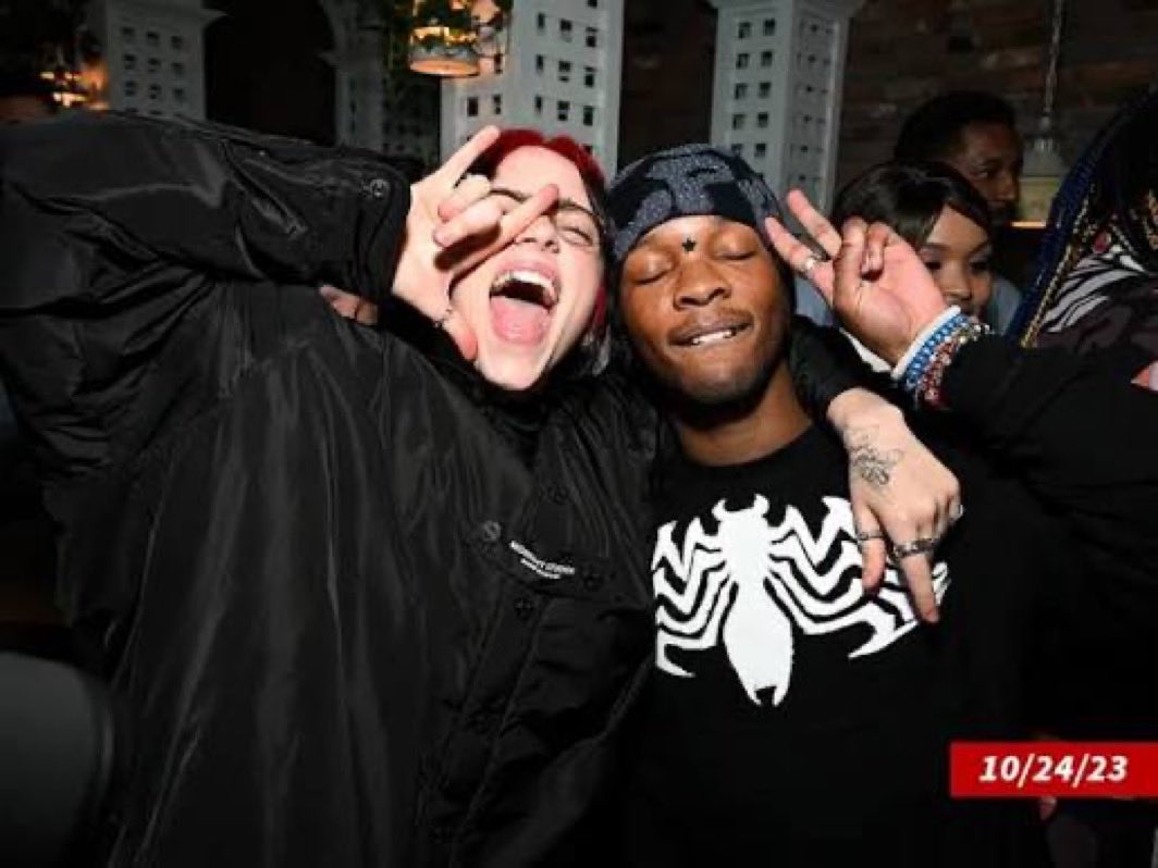 fl€sh4fantacy tweet media