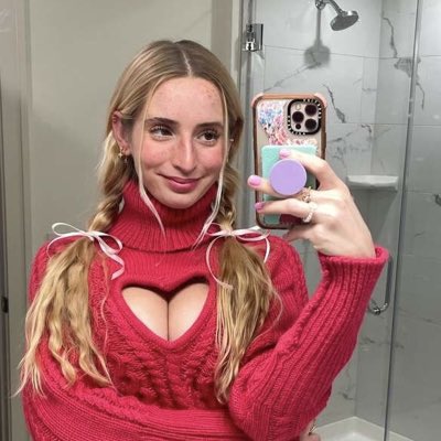 Lucy tweet media