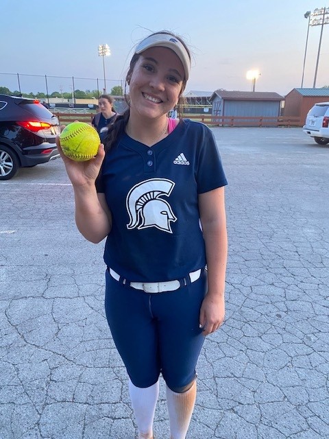 Summit Softball tweet media