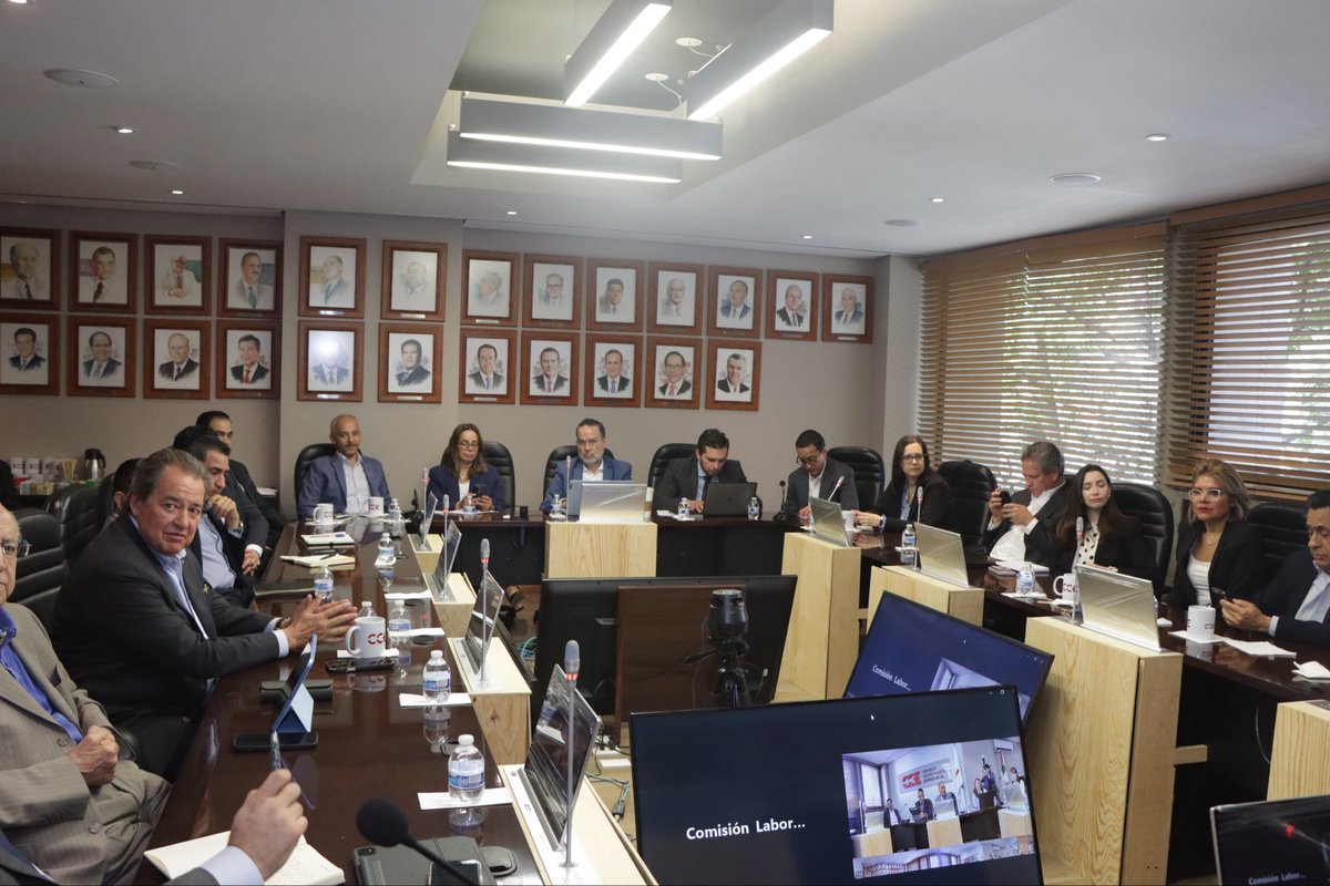 LorenzoRoel1's tweet photo. Celebramos sesión extraordinaria de la Comisión Laboral del Consejo Coordinador Empresarial, para dialogar sobre temas de interés para el sector productivo https://t.co/qpJVGMubjp