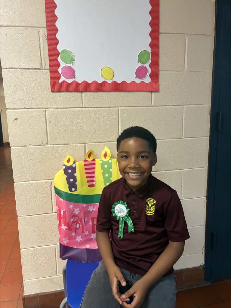 montgcitypandr's tweet photo. Happy 7th Birthday, La’Andre “LJ” Chappell! 🎉

All of us at the City of Montgomery Parks &amp; Recreation Department are excited to celebrate this special day with you. We’re so glad to have you as part of the McIntyre Community Center After School Program!

#ourmgm #funinmgm https://t.co/ve8GqRlkk5