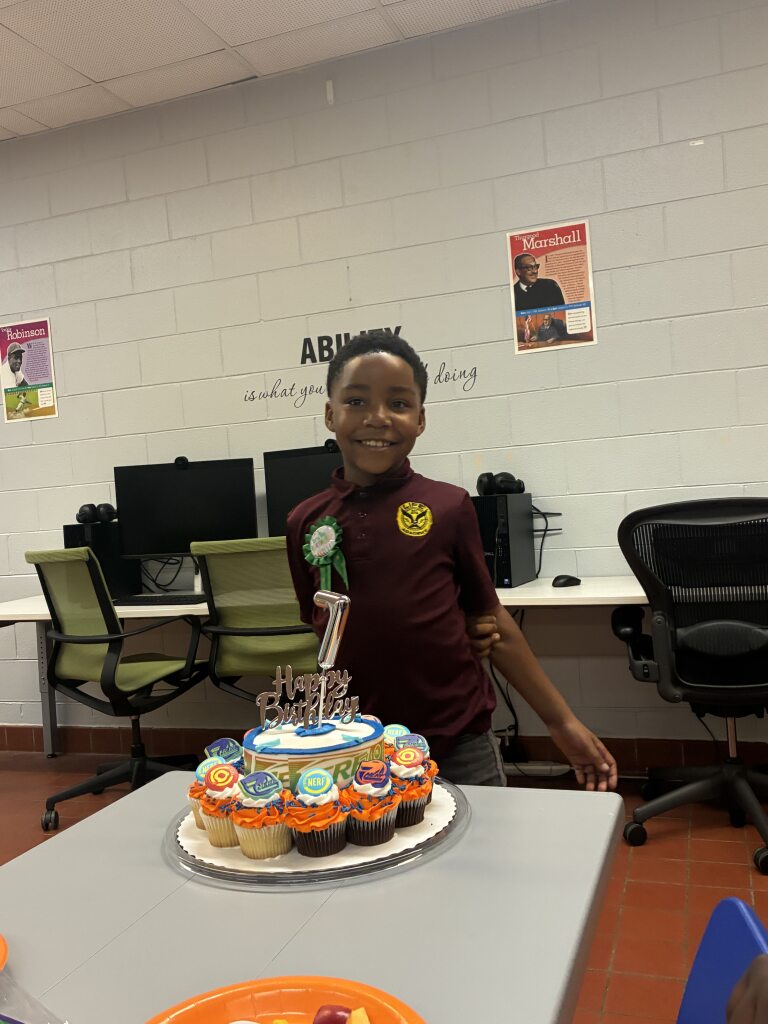 montgcitypandr's tweet photo. Happy 7th Birthday, La’Andre “LJ” Chappell! 🎉

All of us at the City of Montgomery Parks &amp; Recreation Department are excited to celebrate this special day with you. We’re so glad to have you as part of the McIntyre Community Center After School Program!

#ourmgm #funinmgm https://t.co/ve8GqRlkk5