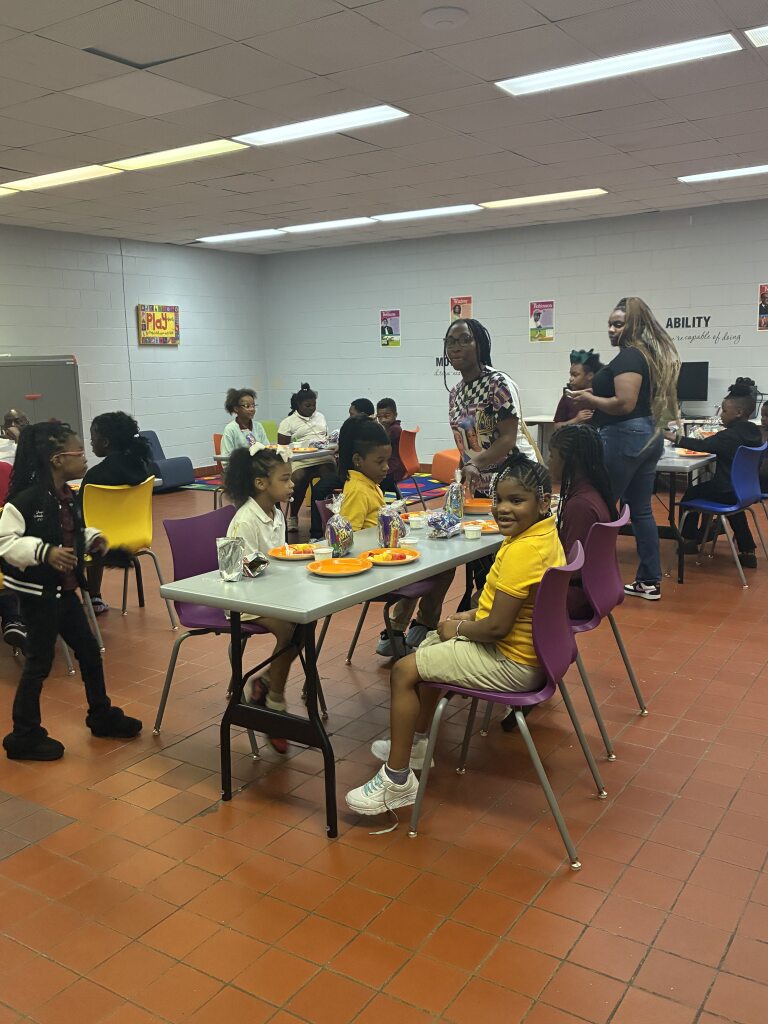 montgcitypandr's tweet photo. Happy 7th Birthday, La’Andre “LJ” Chappell! 🎉

All of us at the City of Montgomery Parks &amp; Recreation Department are excited to celebrate this special day with you. We’re so glad to have you as part of the McIntyre Community Center After School Program!

#ourmgm #funinmgm https://t.co/ve8GqRlkk5