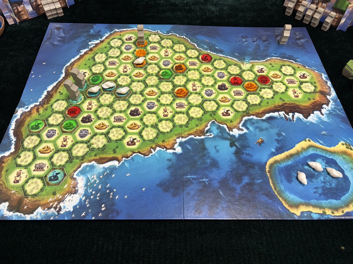 ボードゲームプレイスペース　るすと tweet media