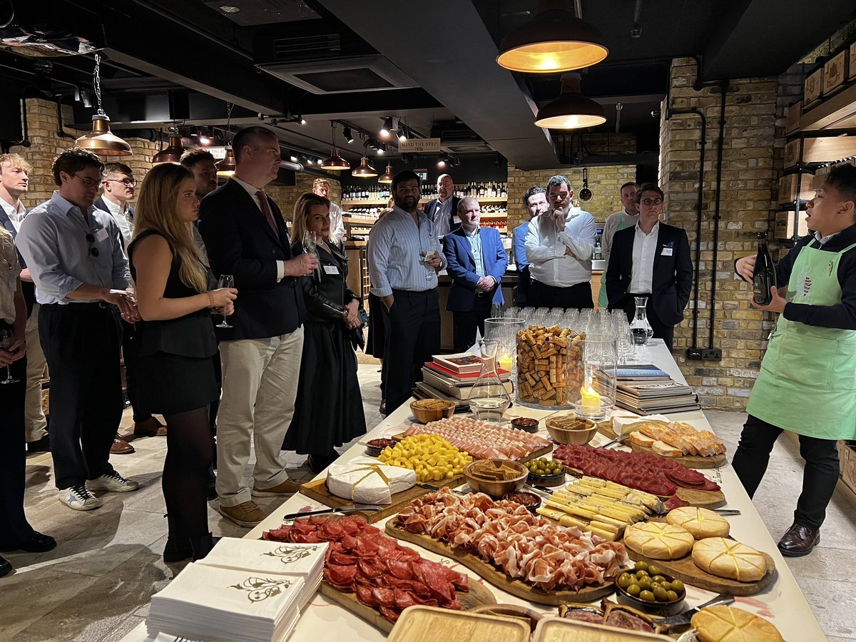 Fiduciam tweet media