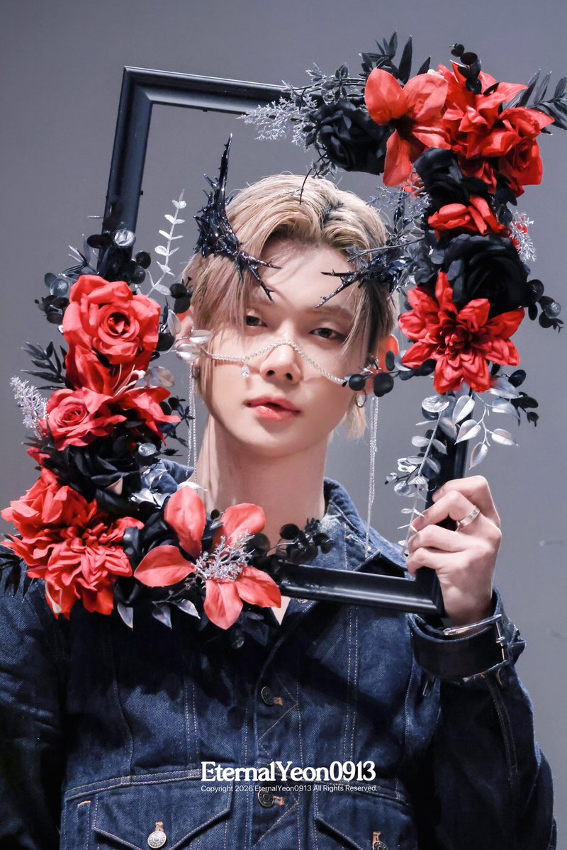 EternalYeon0913 tweet media
