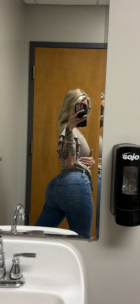 Toxic Barbie tweet media