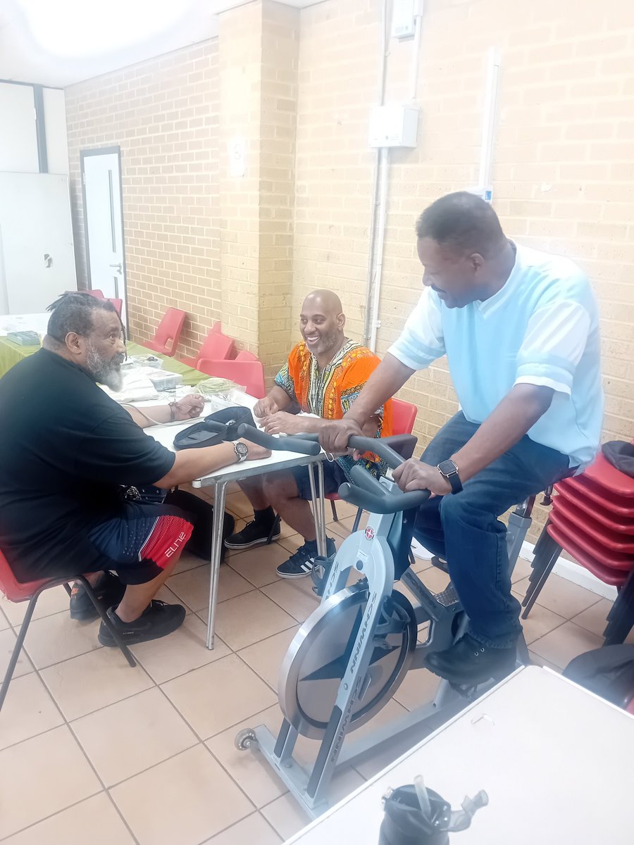 RJsportsther1's tweet photo. Health checks at Broadwater Farm community centre N.17 https://t.co/ORsY6sZTkd