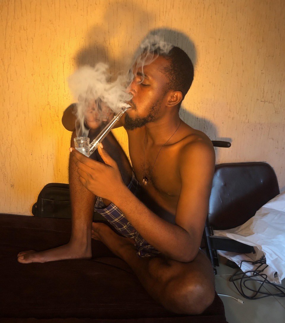 valking ♔ tweet media