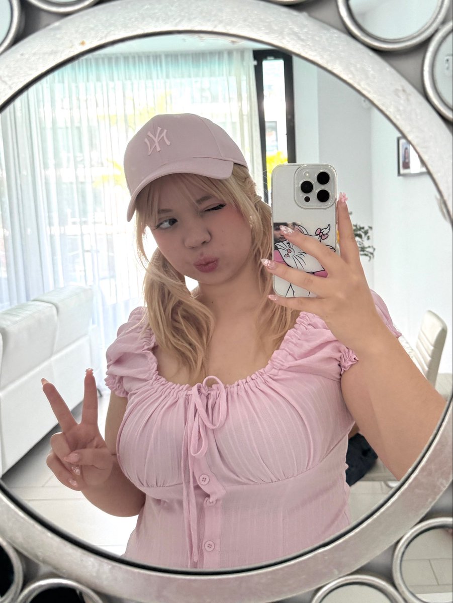 cyn tweet media