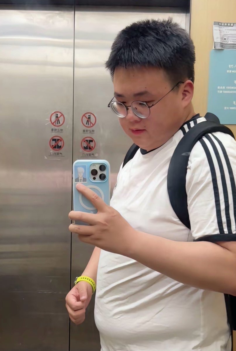 石昊然 tweet media