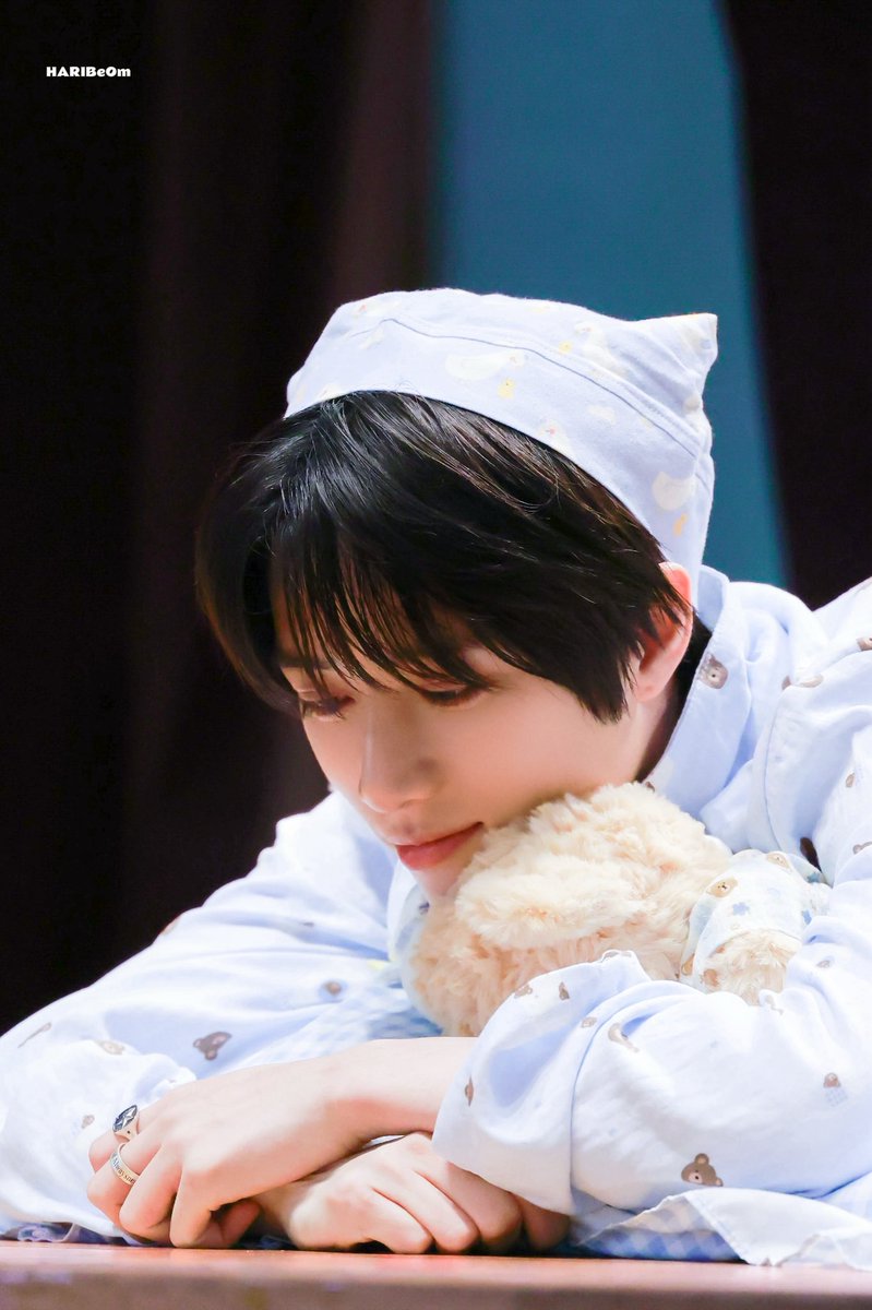 밤왼.zip tweet media