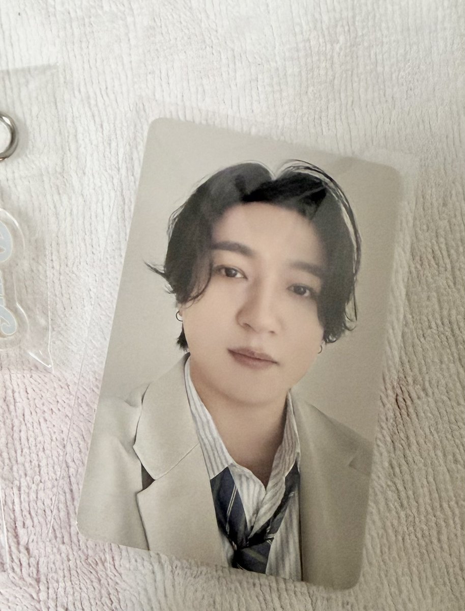 yeonyeon_j's tweet photo. @17doabang6 検索から失礼します🙇‍♀️
ソンジンの特典トレカ所持してるのですがウォンピルと交換可能でしょうか？ https://t.co/HoTrEqCfNX
