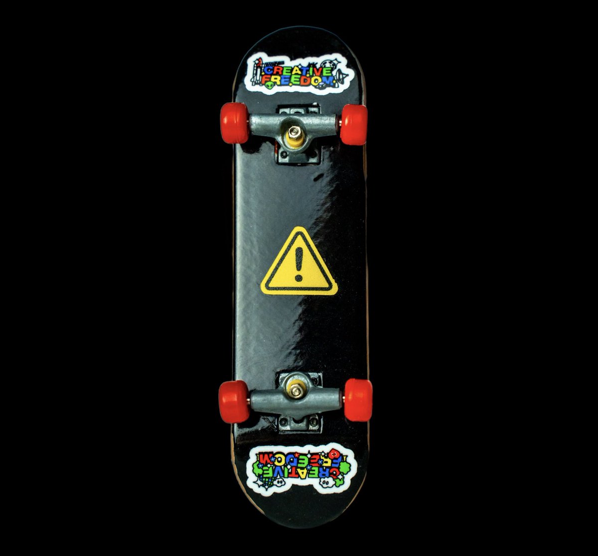 createfreedomhq's tweet image. CREATIVE FREEDOM FINGERBOARDS

Felt like a natural extension of the brand.
Creative Freedom, just in a smaller form.

#creativefreedom #techdeck #techdecks #fingerboard #fingerboards