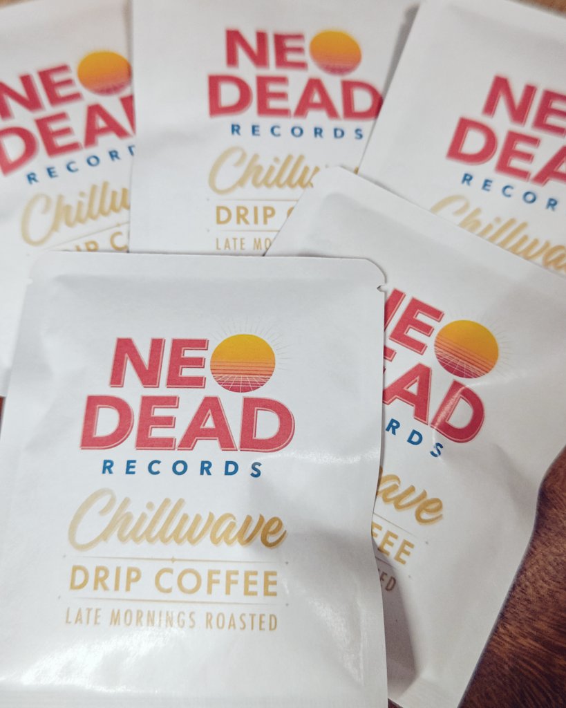 NEODEAD_Records's tweet photo. NEODEAD Records × Create Coffee Lab

Chillwave Drip Coffee
coming soon.

音楽を聴く時間に、珈琲を.

取扱・委託販売していただける店舗様も募集中です.
お気軽にDMください. https://t.co/0uevSBcHqv