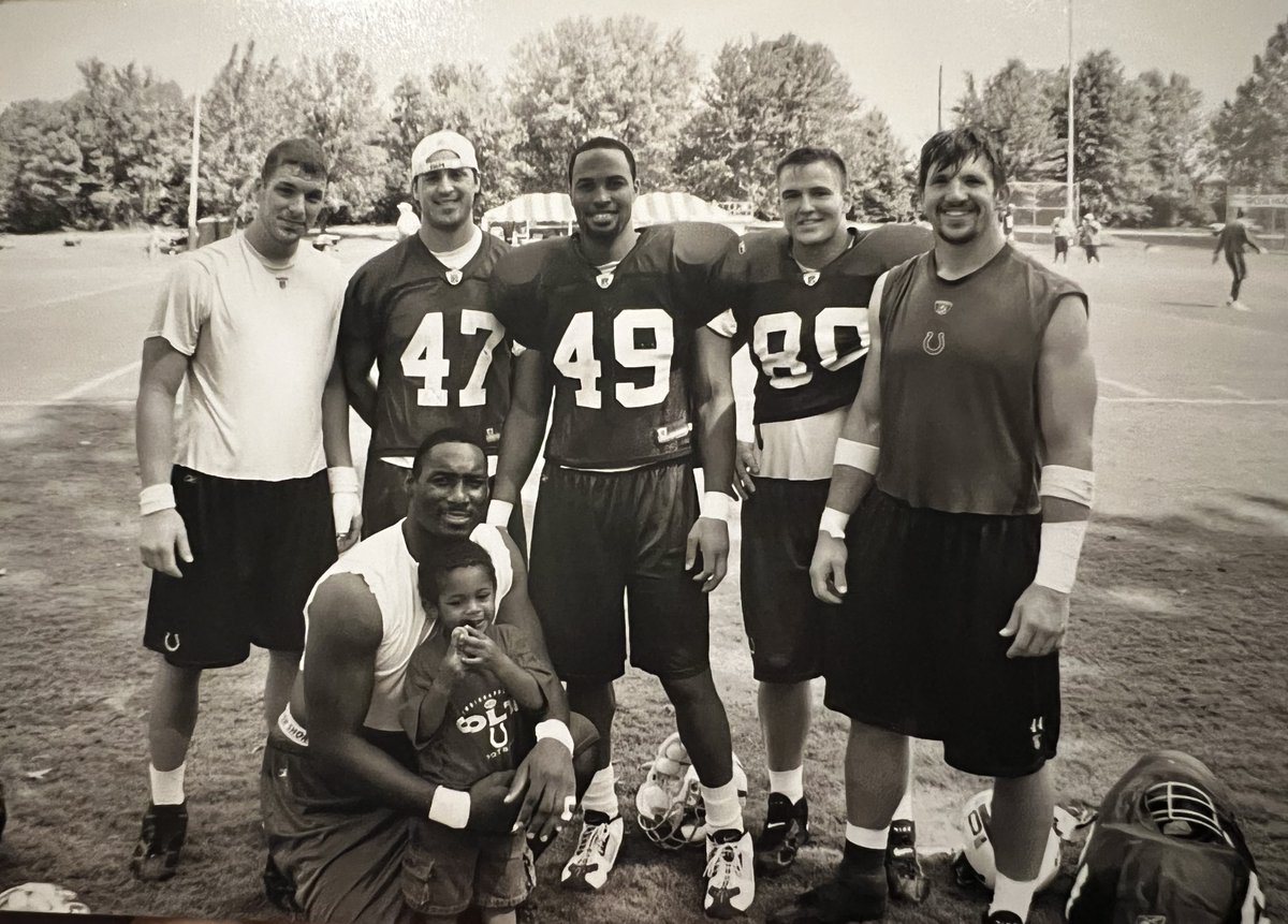 2004 <a href="/Colts/">Indianapolis Colts</a>  training camp, rookie year. I was incredibly anxious. Didn't want to "blow it". I was performing poorly and a couple of coaches were hammering me hard.

Marcus Pollard (kneeling), was in year 10, the rest of us were 2 years or less in the NFL.

As I struggled, Marcus