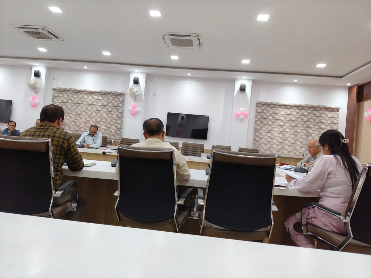 DM Prayagraj tweet media