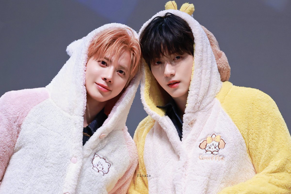 finalesoob's tweet photo. 250424 신뢰즈

#수빈 #태현 #투모로우바이투게더
#SOOBIN #TAEHYUN https://t.co/sFCr1DebZh