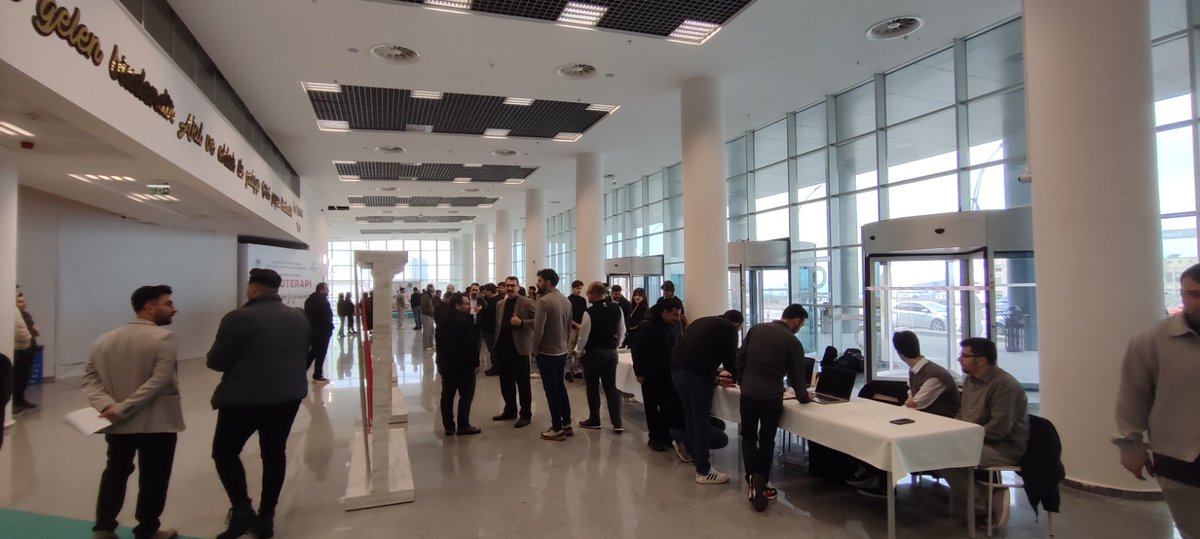 kaeu_arge's tweet photo. Akademisyenlerimiz ve Öğrencilerimiz Bilime ve Teknolojiye Katkı Sunacak Projelerini Sergilediler!
Üniversitemiz Araştırma ve Geliştirme (Ar-Ge) Direktörlüğü öncülüğünde düzenlenen etkinlikte, akademisyenlerimiz ve öğrencilerimiz hazırladıkları projeleri sergiledi. https://t.co/bqlYd0MXyx