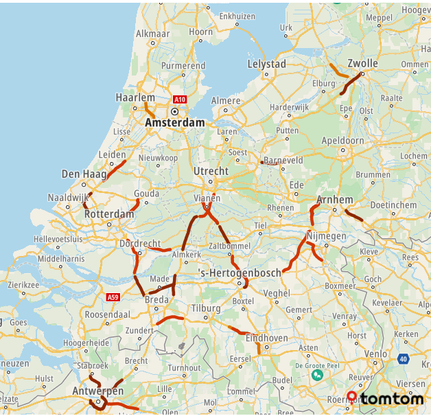 ANWBverkeer's tweet photo. Drukke spits door #meivakantie en #langweekend met vooral veel files in het midden en zuiden van het land, nu ruim 650 kilometer in totaal. https://t.co/N1tQ6slPiA